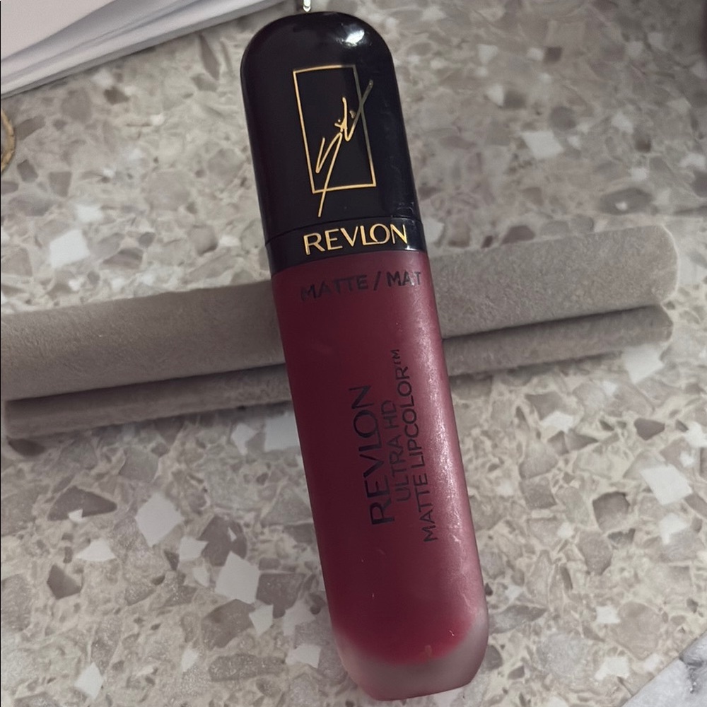 Revlon Ultra HD Matte Lipcolor - Deep Burgundy